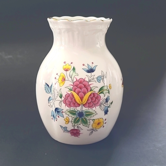 Queens Fine Bone China Vase - Picture 1 of 11